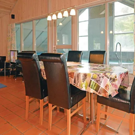 Four-bedroom Holiday In Blåvand